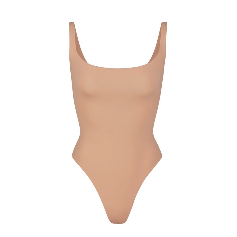 NTW SKIMS FITS EVERYBODY SQUARE NECK BODYSUIT